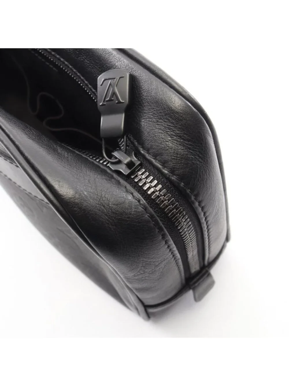 Louis Vuitton Clutch Trousse GM Noir Leather Toilet GM